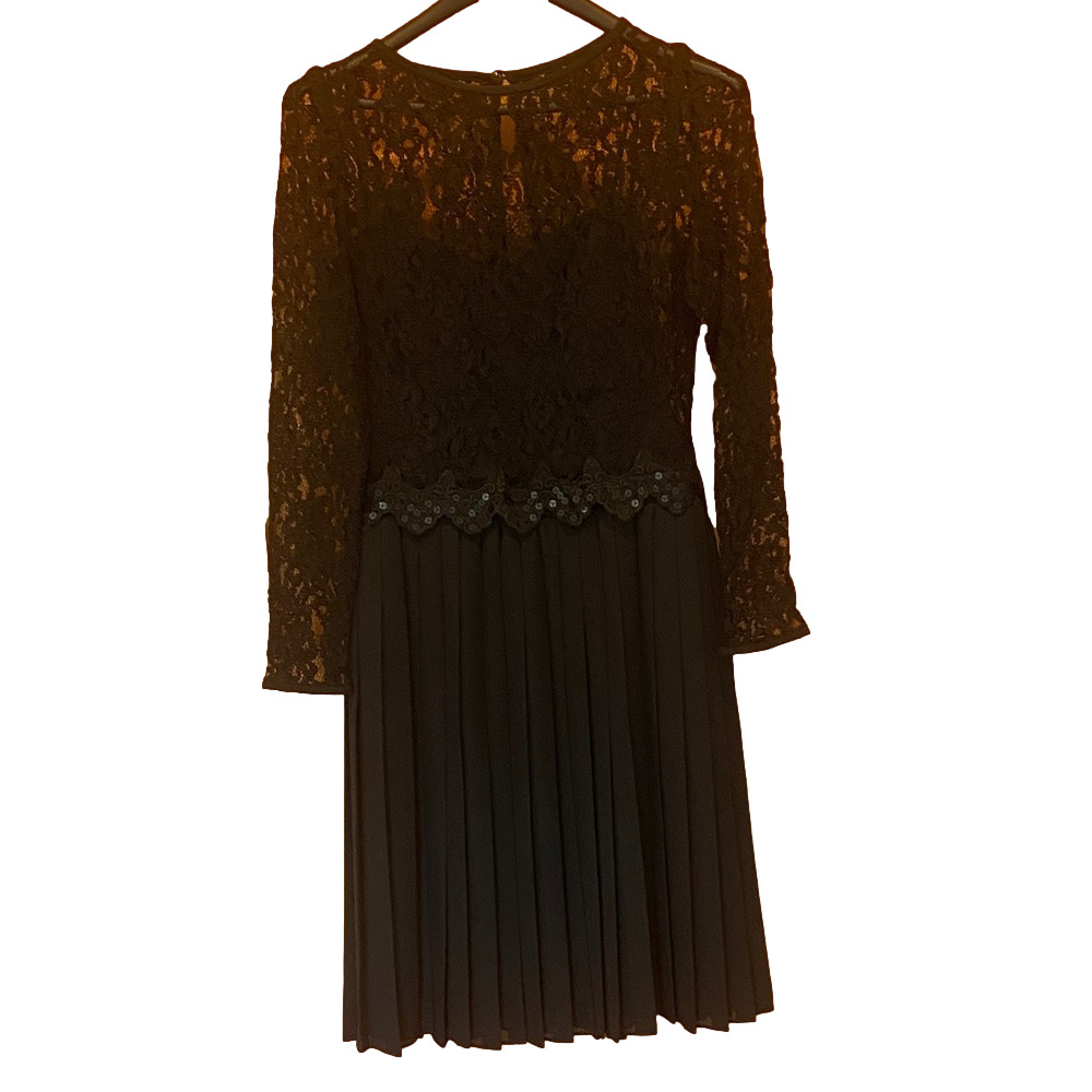 Liz Claiborne Black Long Sleeve Lace Top & Pleated Bottom Knee Length Dress